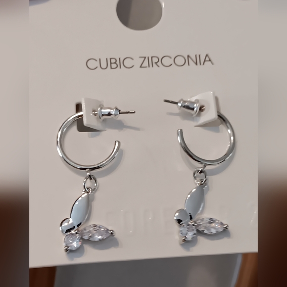 Butterfly Drop Earrings (NWT) - Picture 2 of 5